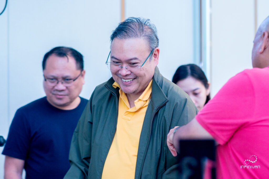 INFINIVAN_THANKSGIVING-100