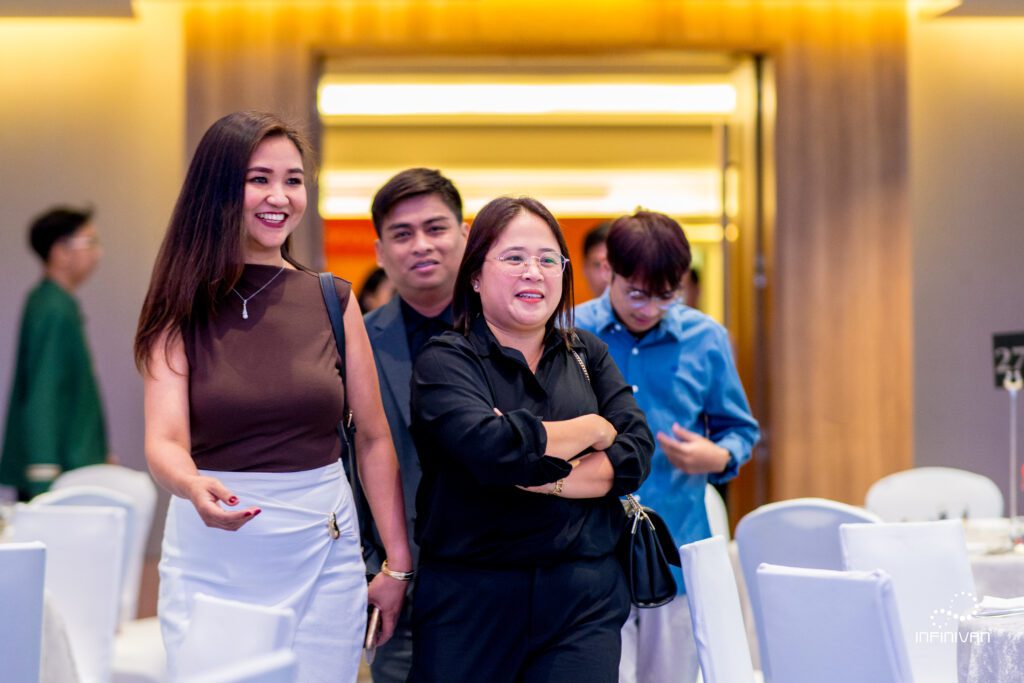 INFINIVAN_THANKSGIVING-48