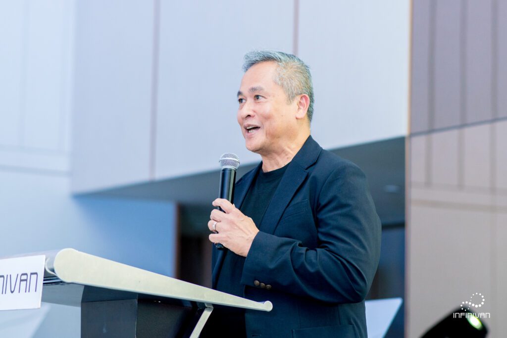 INFINIVAN_THANKSGIVING-81